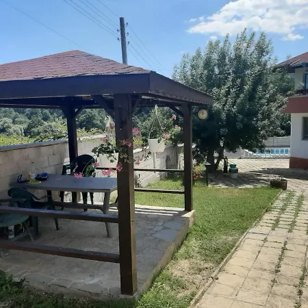 Villa Encantada Yunets